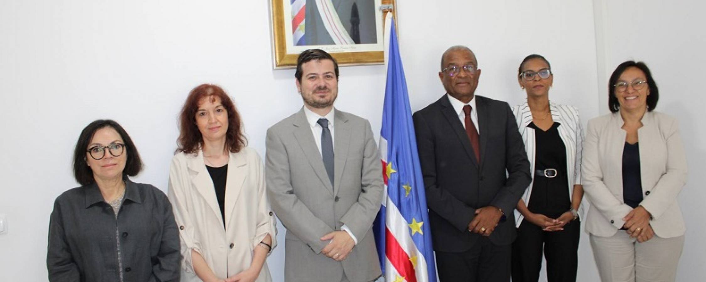 Novo projeto da União Europeia PRO-JUST: Dr. Luís Landim recebe Delegação do Camões - Instituto da Cooperação e da Língua 