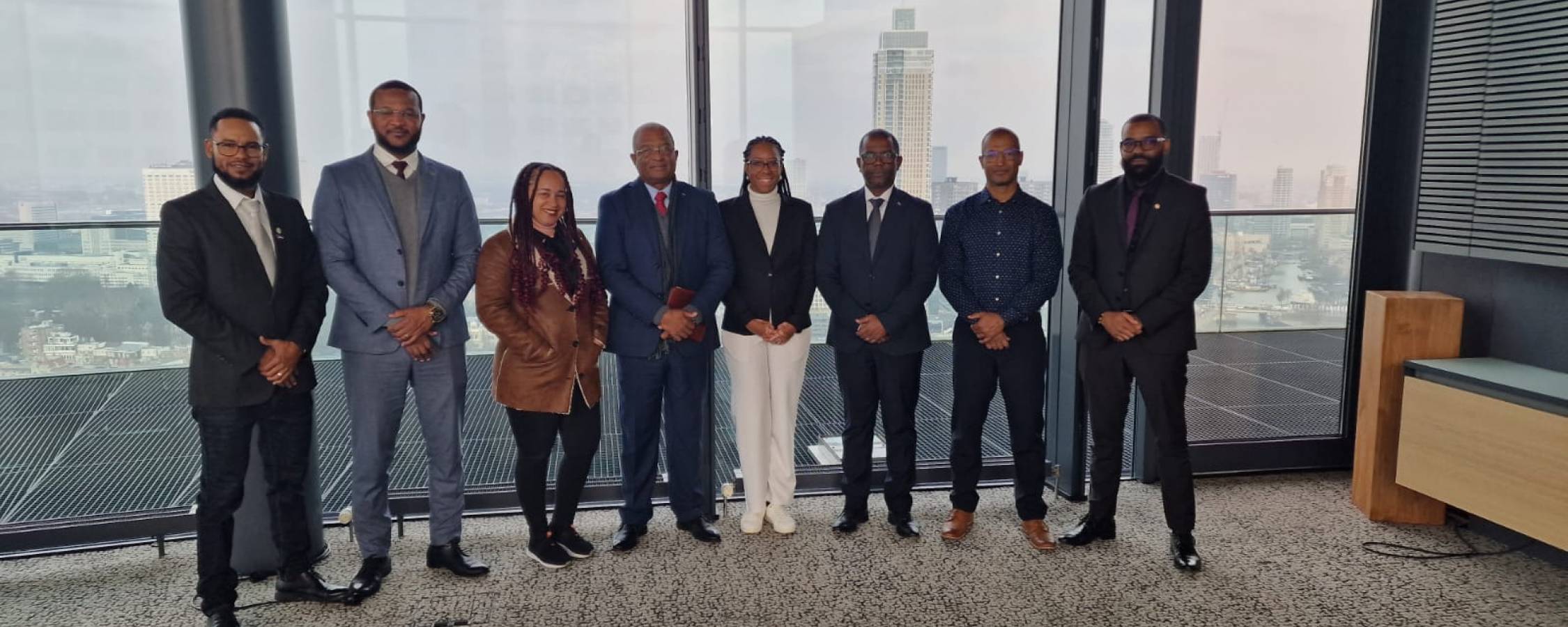 𝗥𝗲𝗳𝗼𝗿𝗰̧𝗼 𝗱𝗮 𝗖𝗼𝗼𝗽𝗲𝗿𝗮𝗰̧𝗮̃𝗼 𝗝𝘂𝗱𝗶𝗰𝗶𝗮́𝗿𝗶𝗮: 𝗣𝗿𝗼𝗰𝘂𝗿𝗮𝗱𝗼𝗿-𝗚𝗲𝗿𝗮𝗹 𝗱𝗮 𝗥𝗲𝗽𝘂́𝗯𝗹𝗶𝗰𝗮 𝗽𝗮𝗿𝘁𝗶𝗰𝗶𝗽𝗮 𝗲𝗺 𝗘𝗻𝗰𝗼𝗻𝘁𝗿𝗼 𝗧𝗲́𝗰𝗻𝗶𝗰𝗼 𝗜𝗻𝘁𝗲𝗿𝗻𝗮𝗰𝗶𝗼𝗻𝗮𝗹 𝗰𝗼𝗺 𝗣𝗿𝗼𝗳𝗶𝘀𝘀𝗶𝗼𝗻𝗮𝗶𝘀 𝗱𝗮 𝗝𝘂𝘀𝘁𝗶𝗰̧𝗮 𝗲 𝗱𝗮 𝗣𝗼𝗹𝗶́𝗰𝗶𝗮 𝗱𝗲 𝗥𝗼𝘁𝘁𝗲𝗿𝗱𝗮𝗺